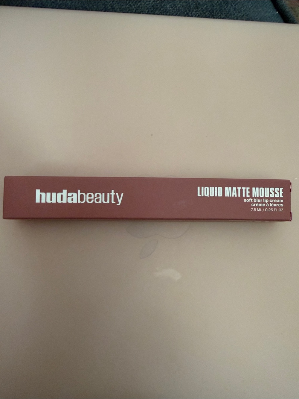 HUDA BEAUTY Liquid Matte Mousse - Bombshell Pinky Brown